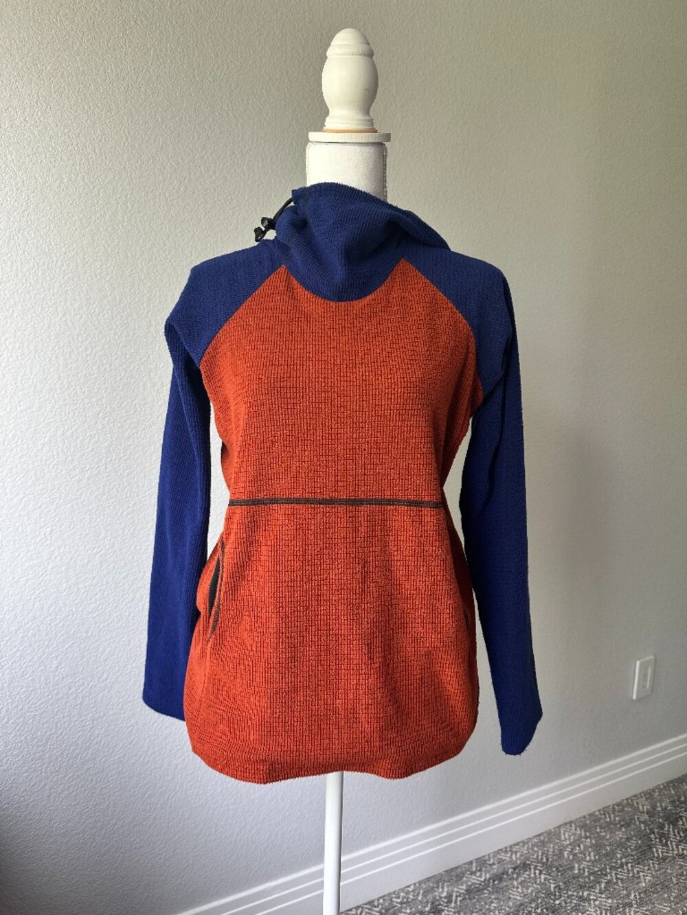 Ladies Melanzana Size M